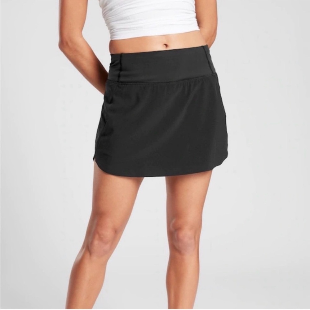 Athleta Run With It High Rise 16" Skort Black S
